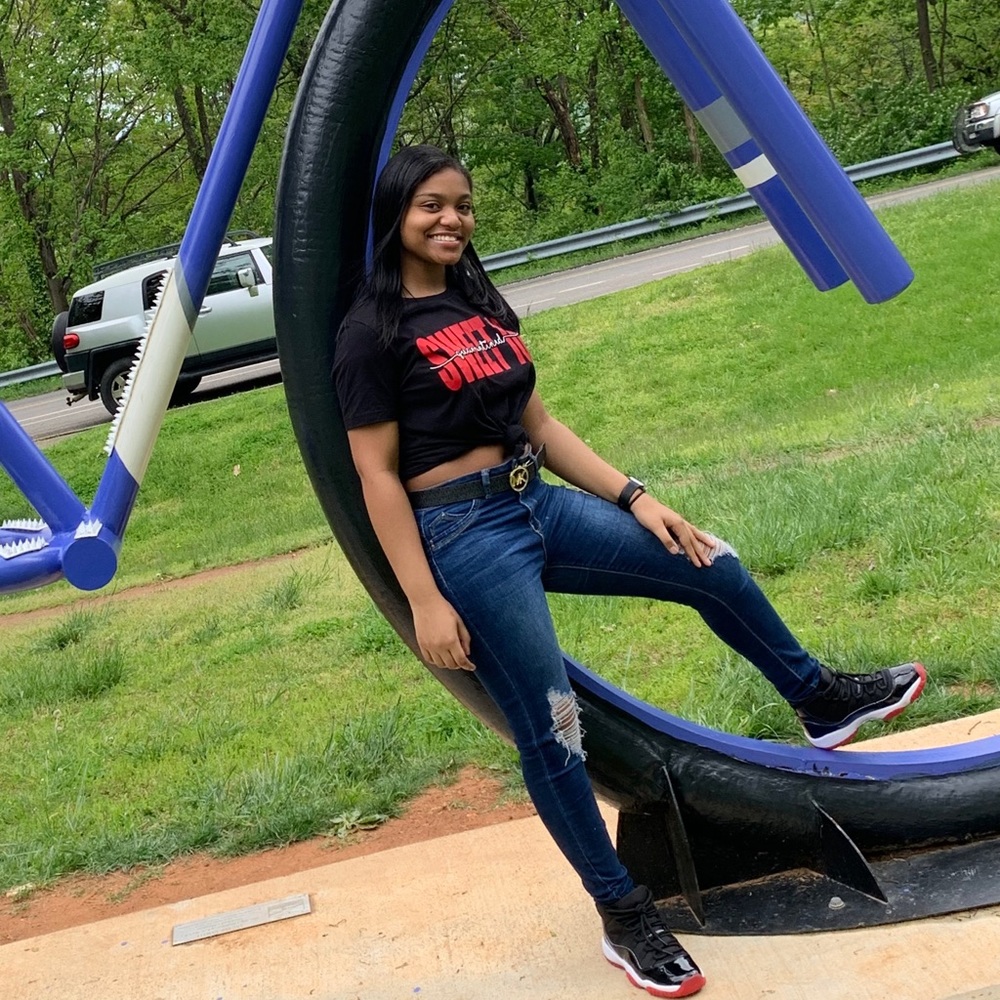 Meet your Posher, Lauryn